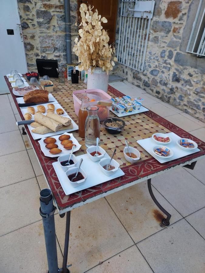 Domaine De La Carriere Bed & Breakfast Sumene Bagian luar foto