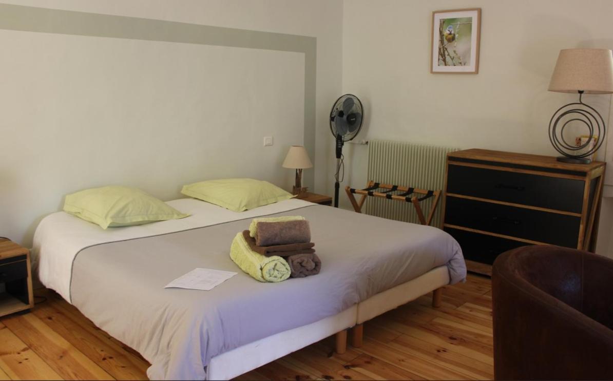 Domaine De La Carriere Bed & Breakfast Sumene Bagian luar foto