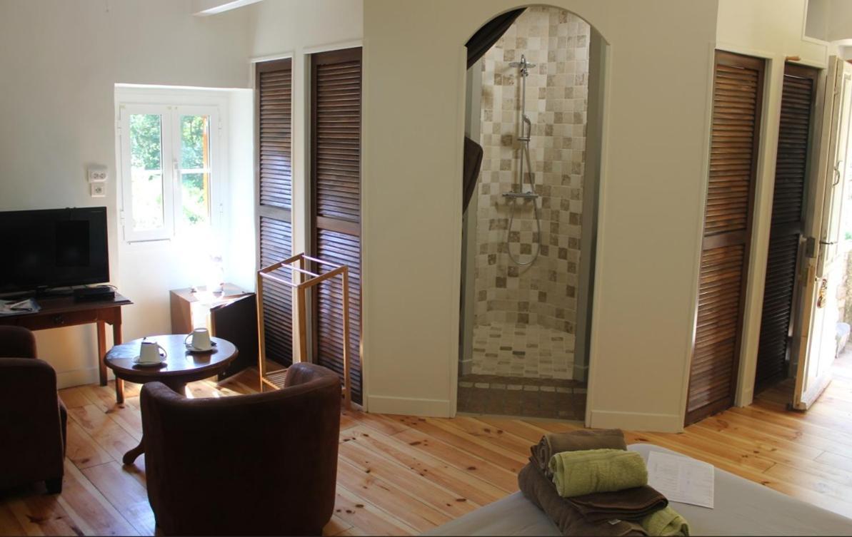 Domaine De La Carriere Bed & Breakfast Sumene Bagian luar foto