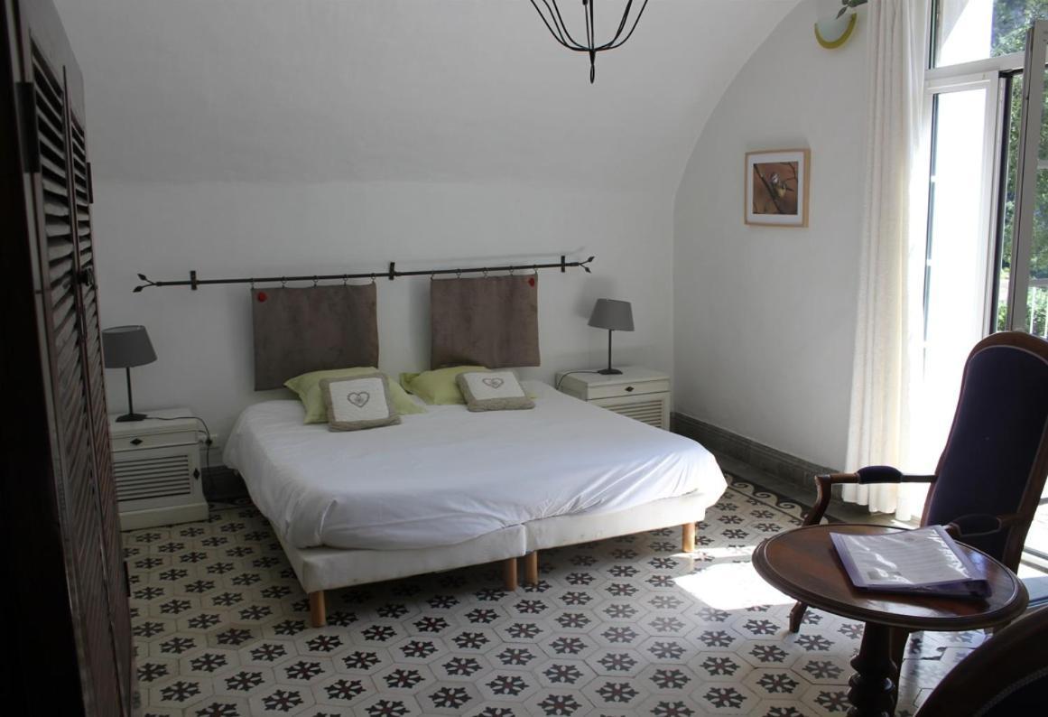 Domaine De La Carriere Bed & Breakfast Sumene Bagian luar foto