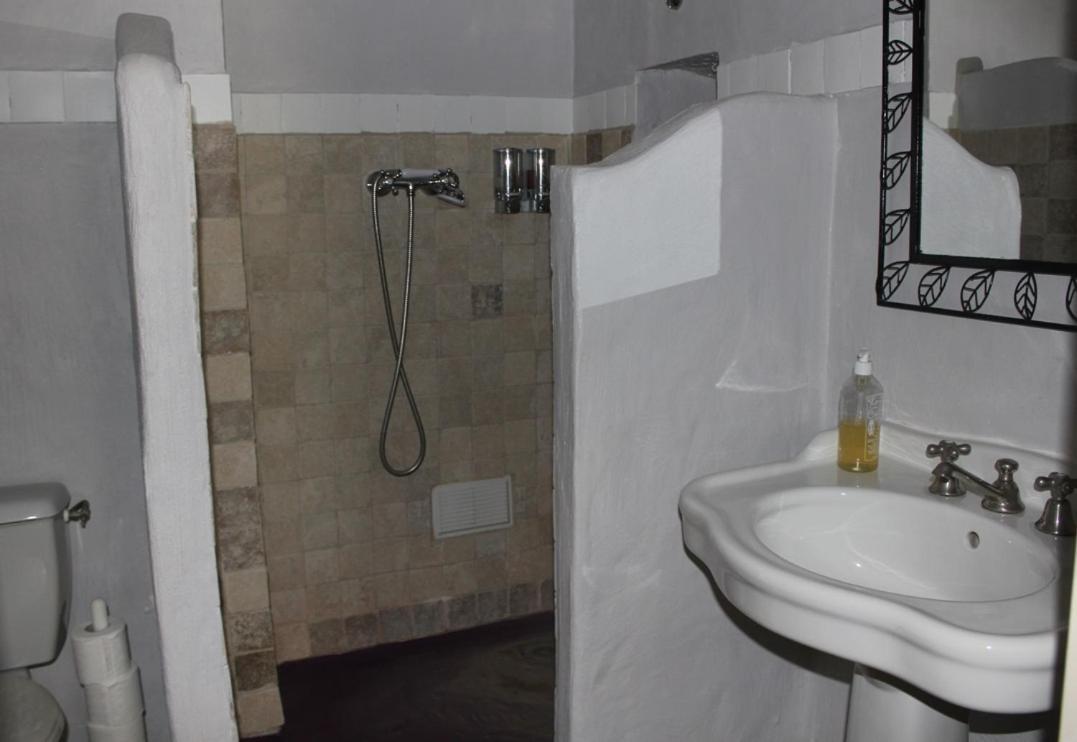 Domaine De La Carriere Bed & Breakfast Sumene Bagian luar foto